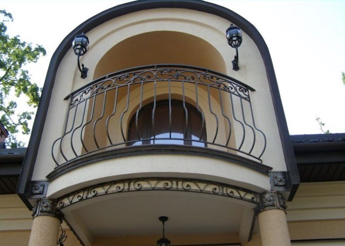классический балкон