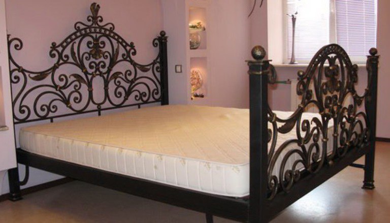 кровать барокко